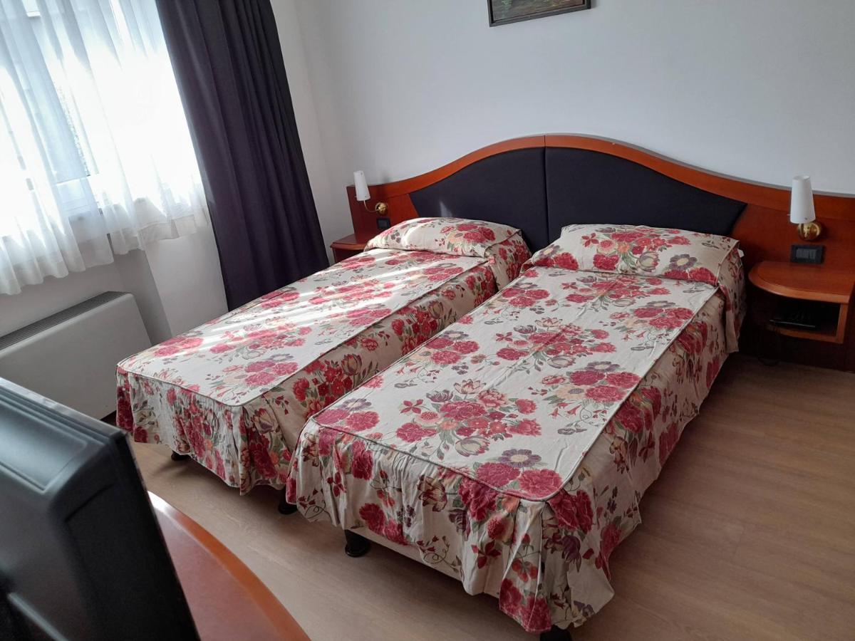 Hotel Donizetti Lallio Dış mekan fotoğraf