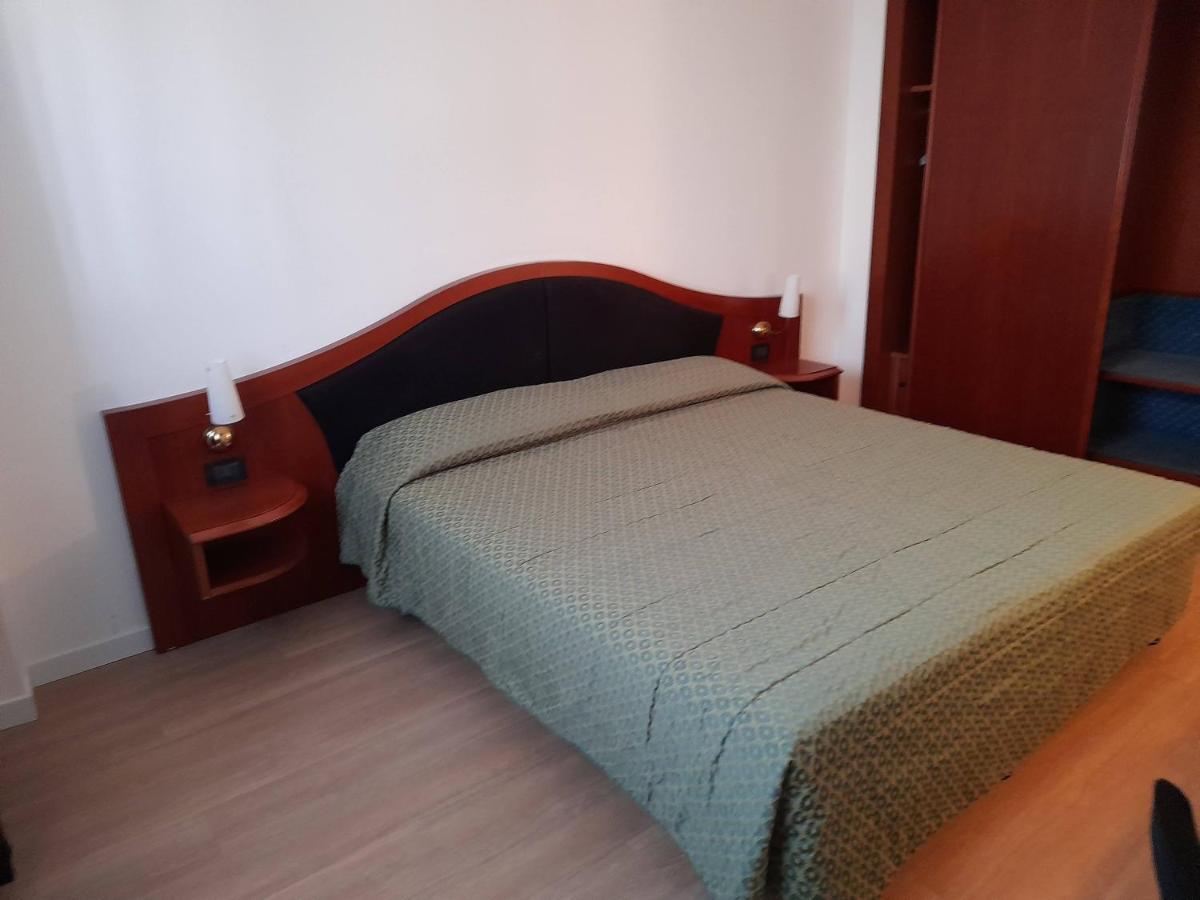 Hotel Donizetti Lallio Dış mekan fotoğraf