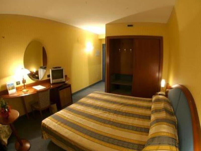 Hotel Donizetti Lallio Dış mekan fotoğraf